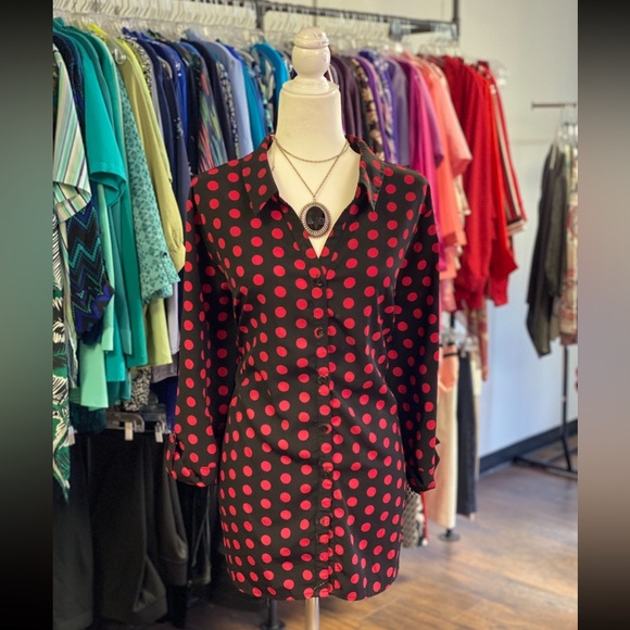 Black and Red Polka Dot top - Picture 1 of 1